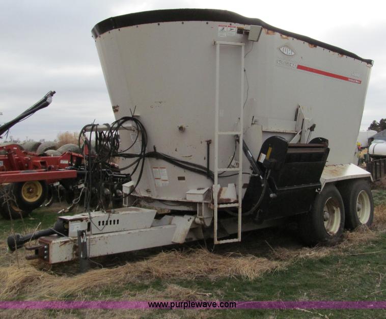 image for item G9700 Kuhn Knight Vertical Maxx 51100 mixer