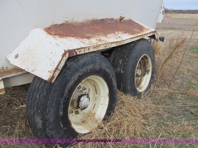 image for item G9700 Kuhn Knight Vertical Maxx 51100 mixer