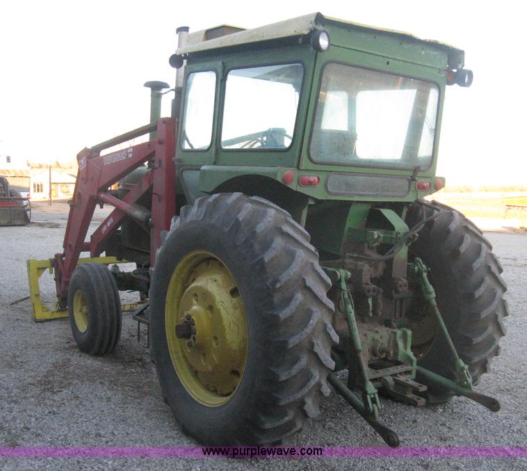 image for item H4266 1967 John Deere 4520 tractor