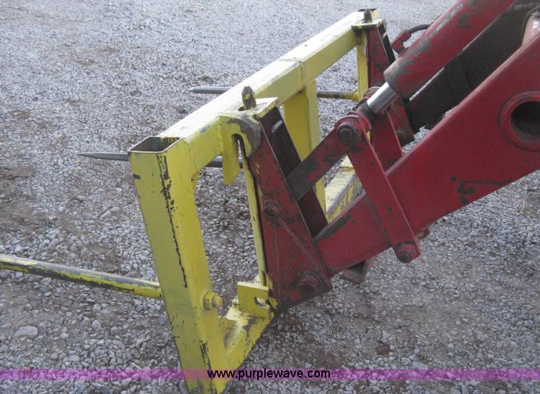 image for item H4266 1967 John Deere 4520 tractor