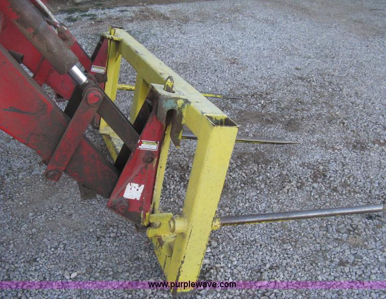 image for item H4266 1967 John Deere 4520 tractor