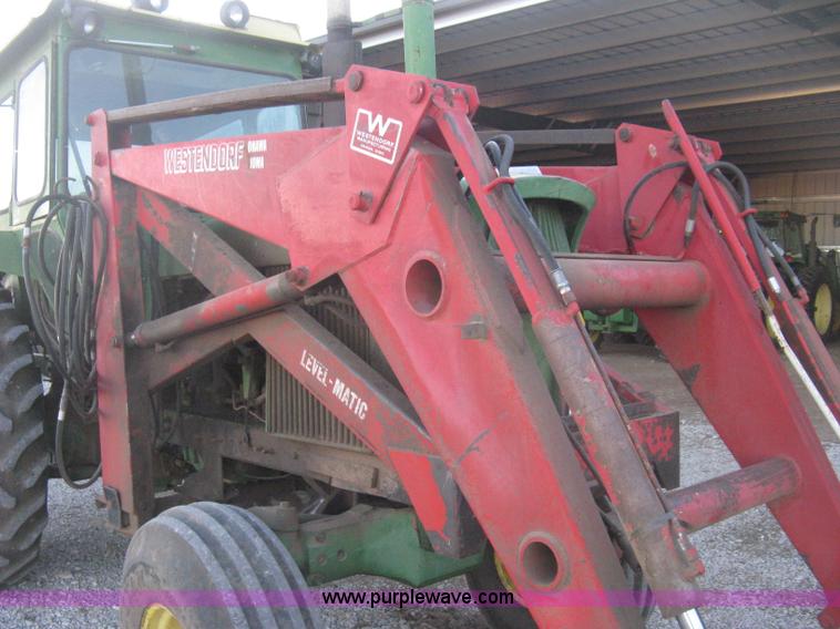 image for item H4266 1967 John Deere 4520 tractor