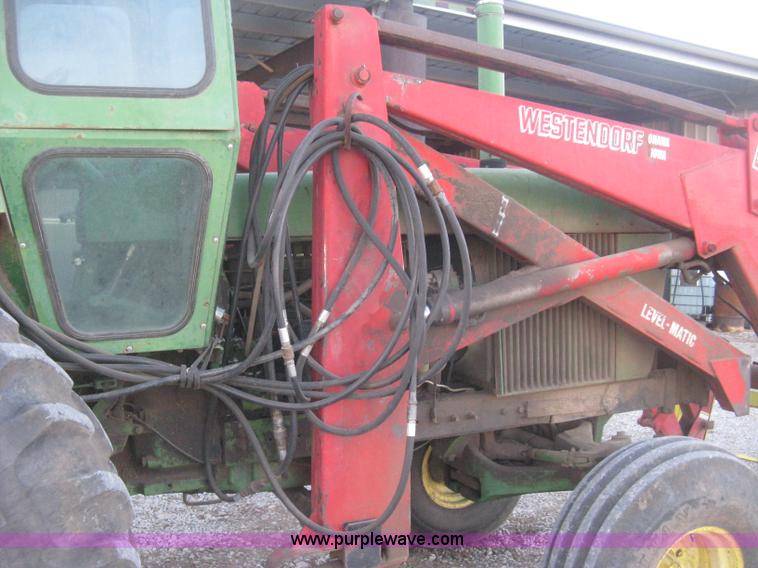 image for item H4266 1967 John Deere 4520 tractor