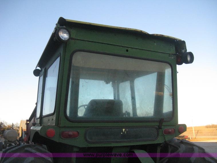 image for item H4266 1967 John Deere 4520 tractor