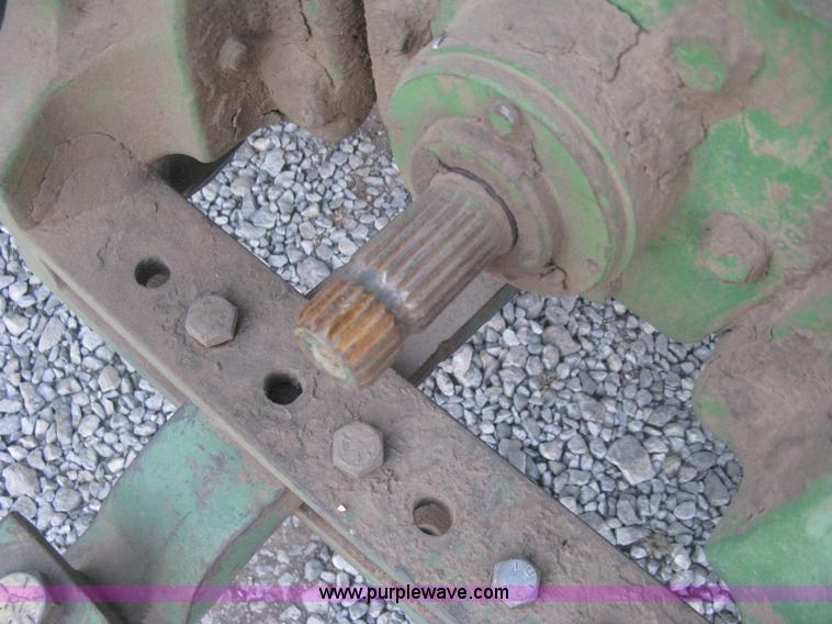 image for item H4266 1967 John Deere 4520 tractor