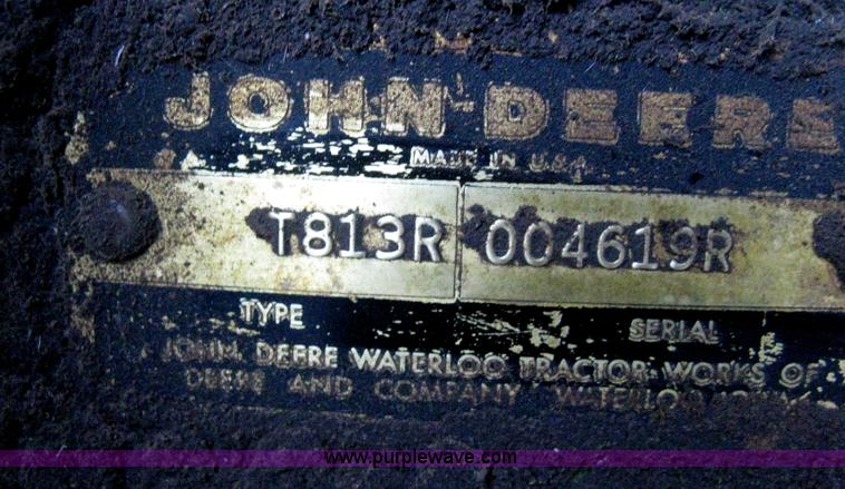 image for item H4266 1967 John Deere 4520 tractor