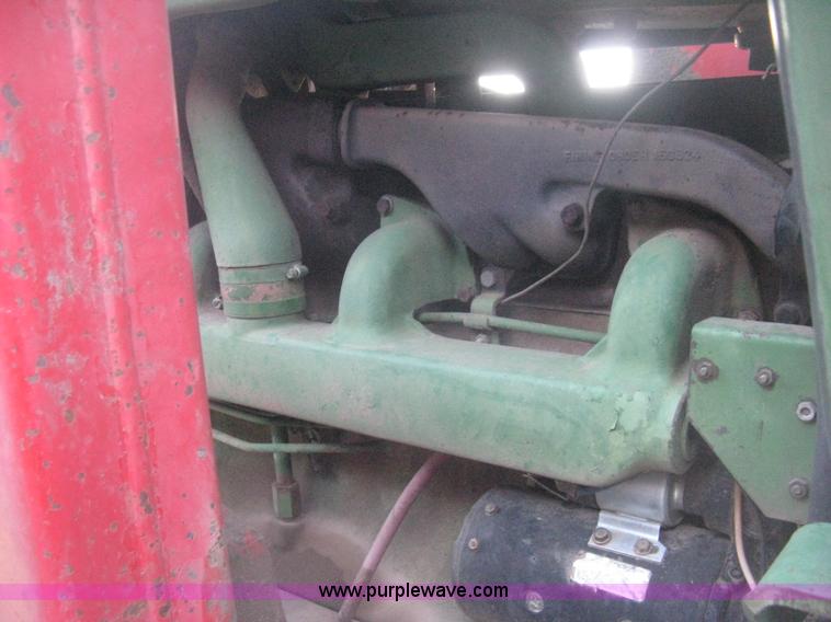 image for item H4266 1967 John Deere 4520 tractor