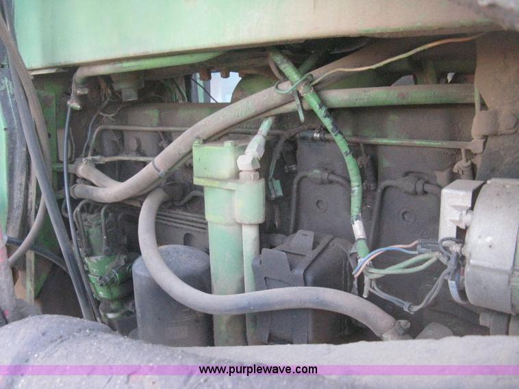 image for item H4266 1967 John Deere 4520 tractor