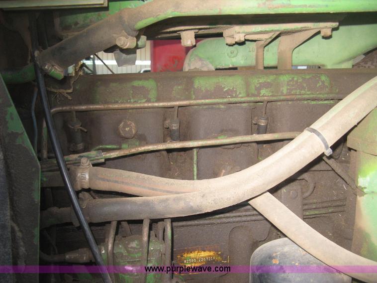 image for item H4266 1967 John Deere 4520 tractor