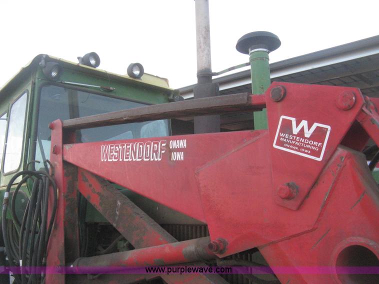 image for item H4266 1967 John Deere 4520 tractor