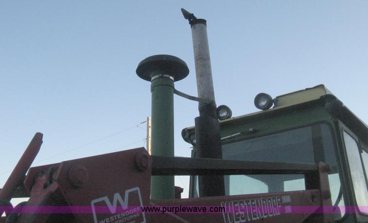 image for item H4266 1967 John Deere 4520 tractor