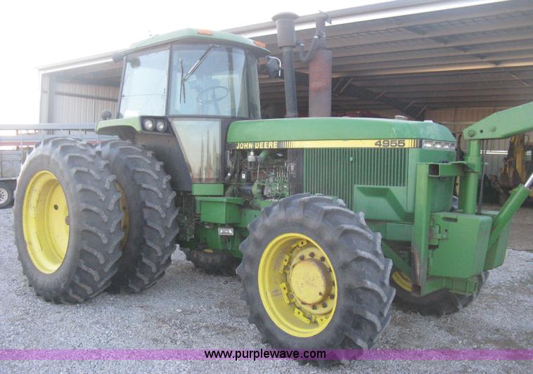 image for item H4272 1989 John Deere 4955 MFWD tractor