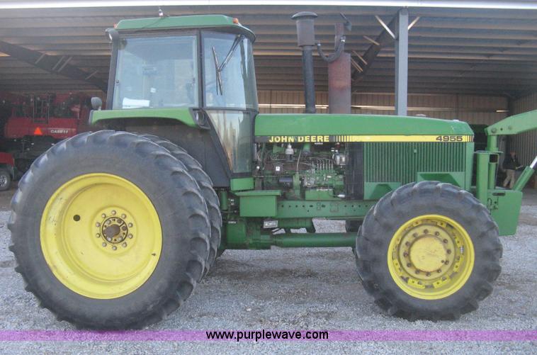 image for item H4272 1989 John Deere 4955 MFWD tractor