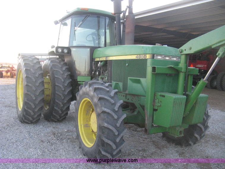 image for item H4272 1989 John Deere 4955 MFWD tractor