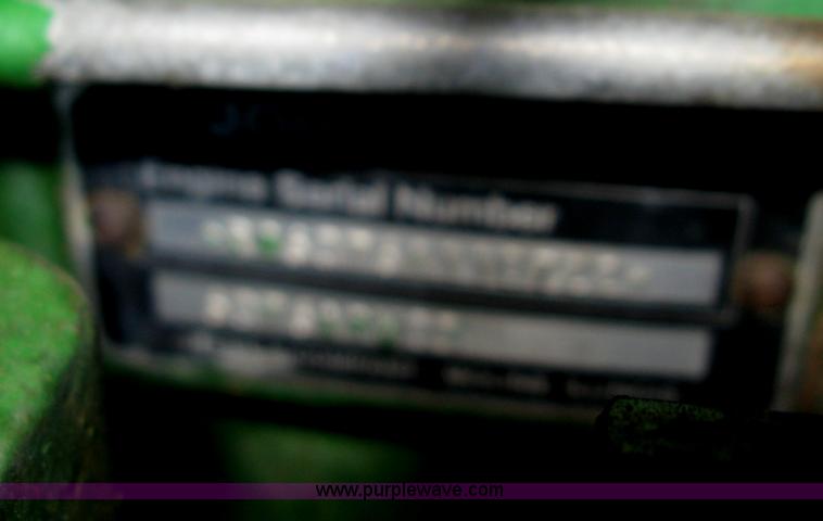 image for item H4272 1989 John Deere 4955 MFWD tractor