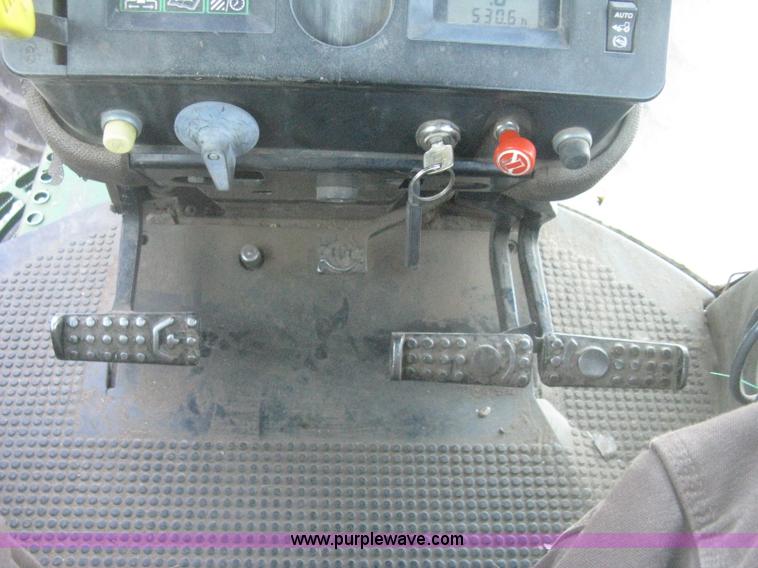 image for item H4272 1989 John Deere 4955 MFWD tractor