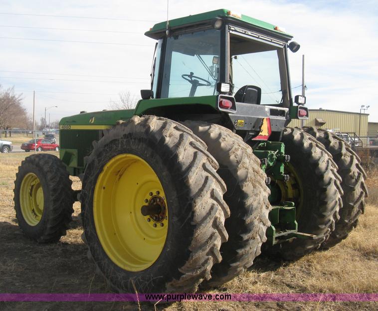 image for item H4334 1992 John Deere 4960 MFWD tractor