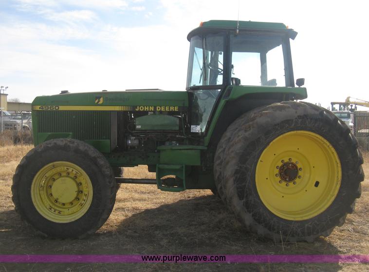 image for item H4334 1992 John Deere 4960 MFWD tractor