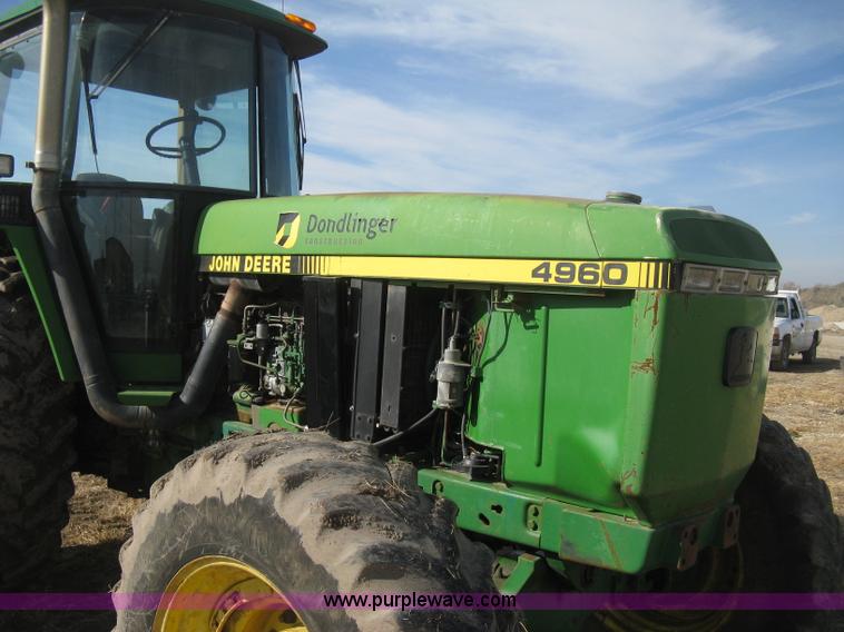 image for item H4334 1992 John Deere 4960 MFWD tractor