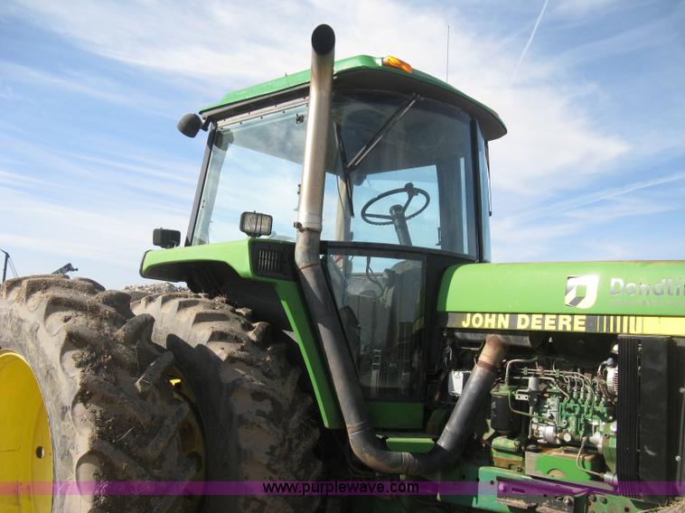 image for item H4334 1992 John Deere 4960 MFWD tractor