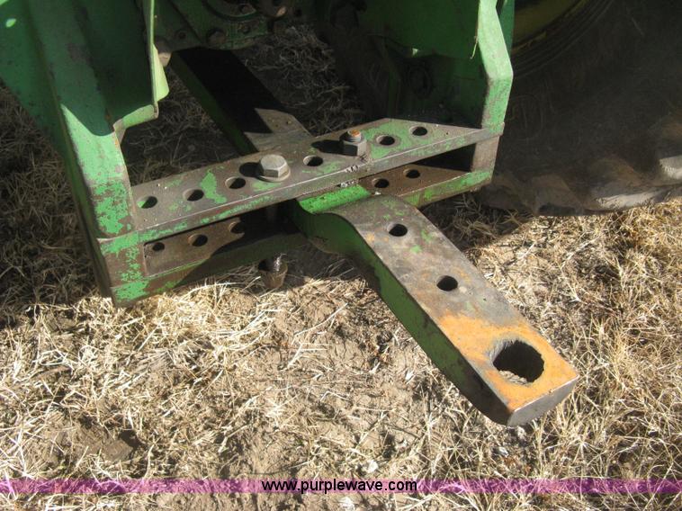 image for item H4334 1992 John Deere 4960 MFWD tractor