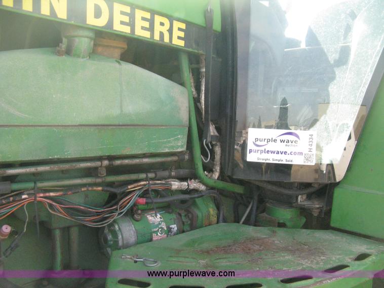 image for item H4334 1992 John Deere 4960 MFWD tractor