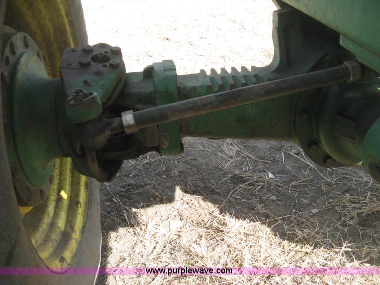 image for item H4334 1992 John Deere 4960 MFWD tractor