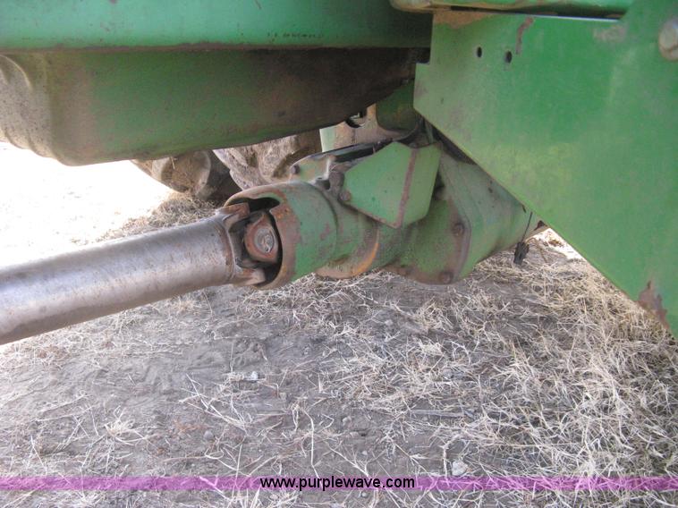 image for item H4334 1992 John Deere 4960 MFWD tractor