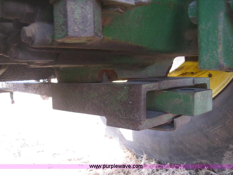 image for item H4334 1992 John Deere 4960 MFWD tractor