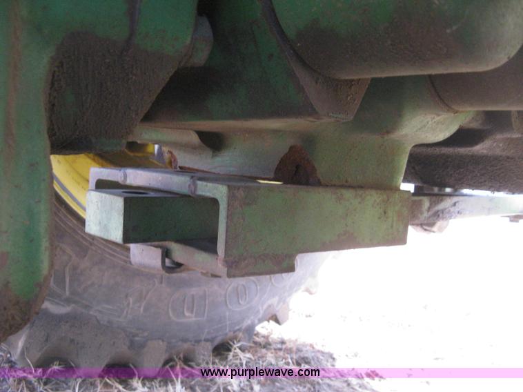 image for item H4334 1992 John Deere 4960 MFWD tractor