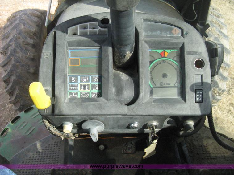 image for item H4334 1992 John Deere 4960 MFWD tractor