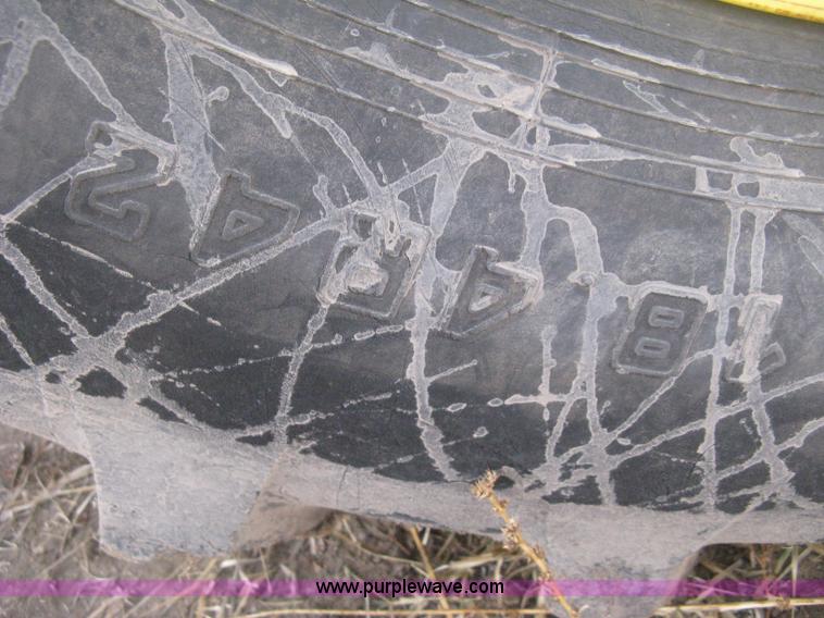 image for item H4334 1992 John Deere 4960 MFWD tractor