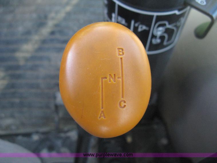 image for item H4335 2009 John Deere 5083E Limited MFWD tractor