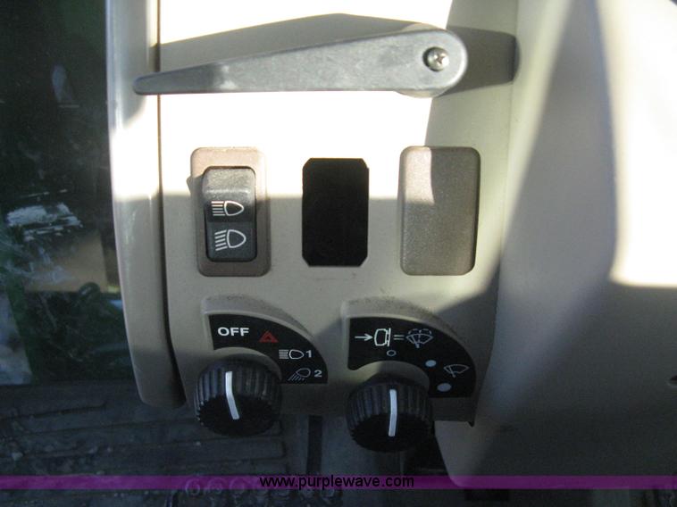 image for item H4335 2009 John Deere 5083E Limited MFWD tractor