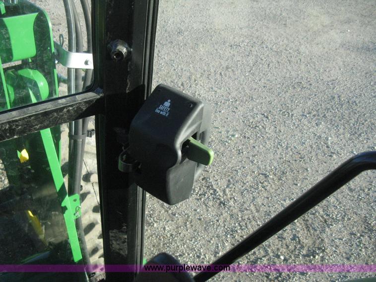 image for item H4335 2009 John Deere 5083E Limited MFWD tractor