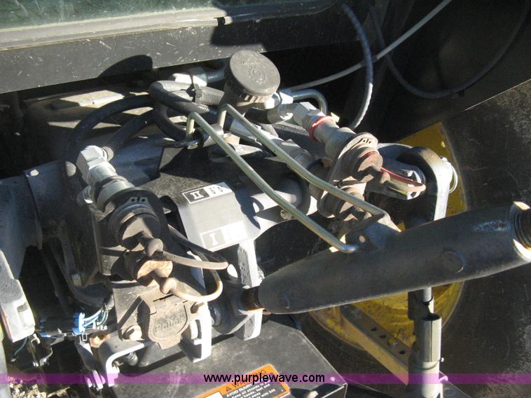 image for item H4335 2009 John Deere 5083E Limited MFWD tractor