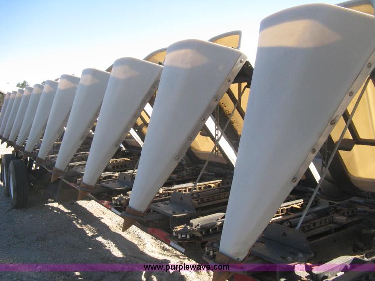 image for item H4336 2008 Gleaner 3000 1230R 12 row header