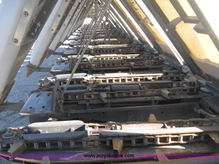 image for item H4336 2008 Gleaner 3000 1230R 12 row header