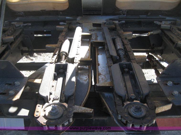 image for item H4336 2008 Gleaner 3000 1230R 12 row header