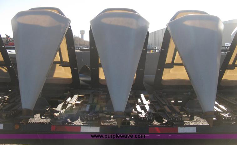 image for item H4336 2008 Gleaner 3000 1230R 12 row header
