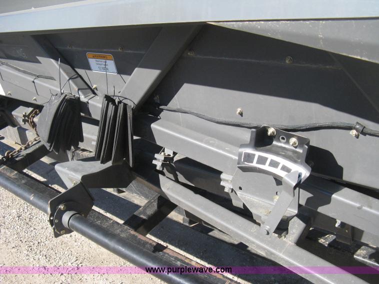 image for item H4336 2008 Gleaner 3000 1230R 12 row header