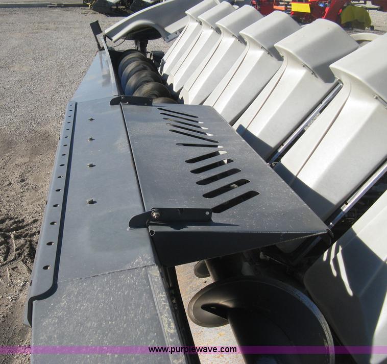 image for item H4336 2008 Gleaner 3000 1230R 12 row header