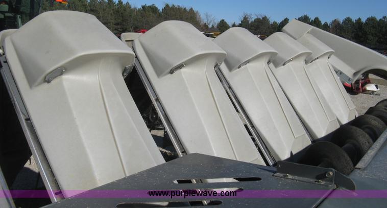 image for item H4336 2008 Gleaner 3000 1230R 12 row header