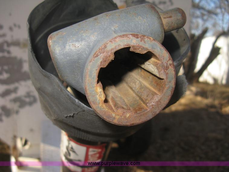 image for item I5740 Dempster Clipper 200S dry fertilizer spreader