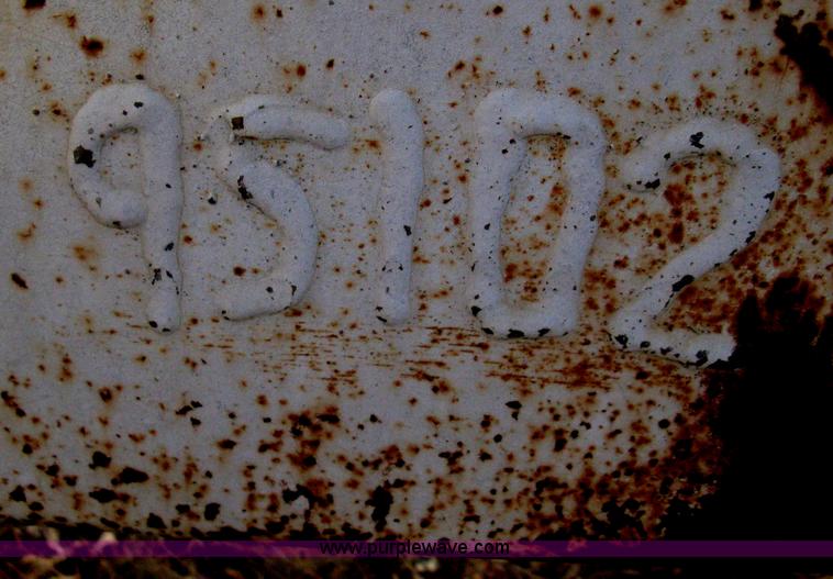 image for item I5740 Dempster Clipper 200S dry fertilizer spreader