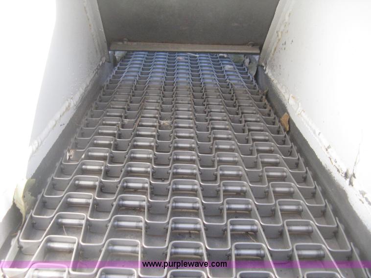 image for item I5740 Dempster Clipper 200S dry fertilizer spreader