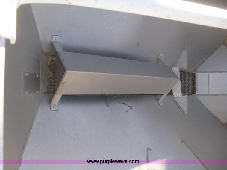 image for item I5740 Dempster Clipper 200S dry fertilizer spreader