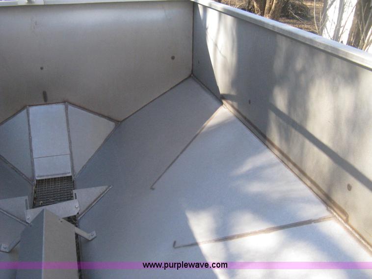 image for item I5740 Dempster Clipper 200S dry fertilizer spreader