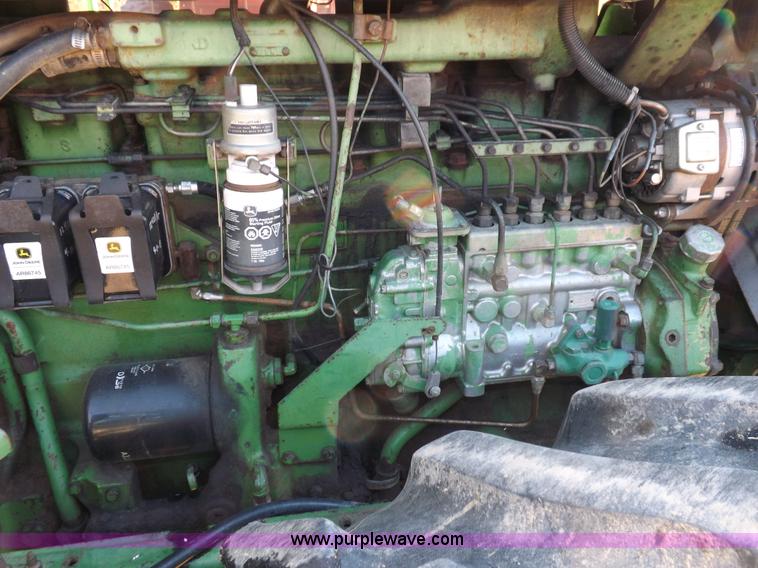 image for item I9218 1979 John Deere 8640 4WD tractor