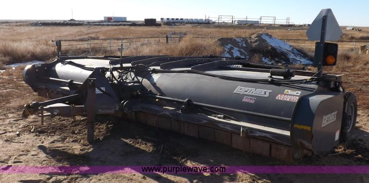 image for item I9220 Loftness center discharge shredder